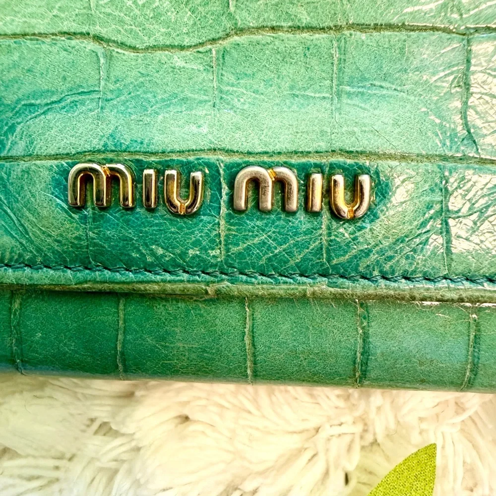 IN BOX! MIU MIU Blue Lagoon Continental Italian Croc Leather Long Snap Wallet - Picture 4 of 16